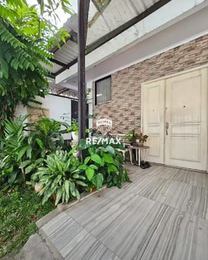 DIJUAL RUMAH MEWAH 3 LANTAI DALAM CLUSTER KAWASAN BINTARO